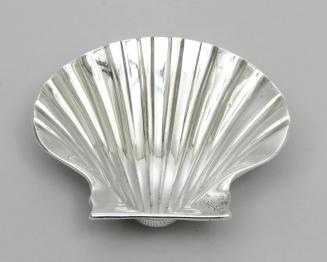 Pair of Scallop Shell Dishes