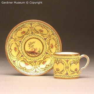 Cup and saucer (gobelet litron et soucoupe)