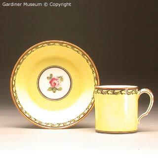 Cup and saucer (gobelet litron et soucoupe)