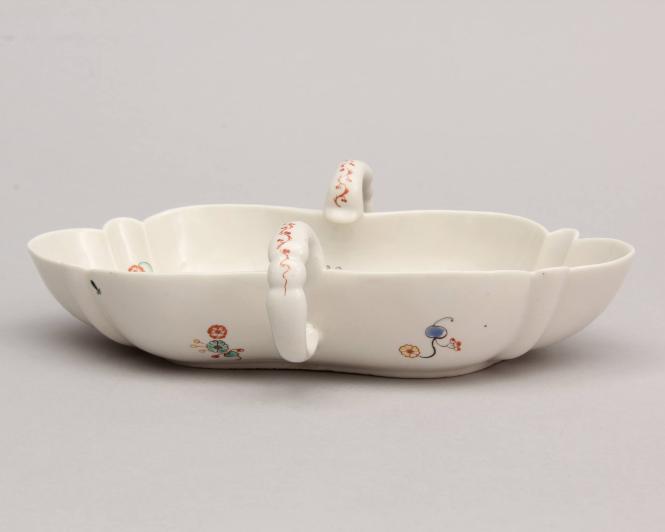 Sauce Boat in the Japanese Kakiemon Style