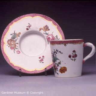 Trembleuse cup and saucer