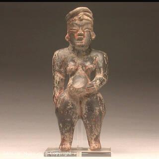 Tlapacoya-type Female Figure